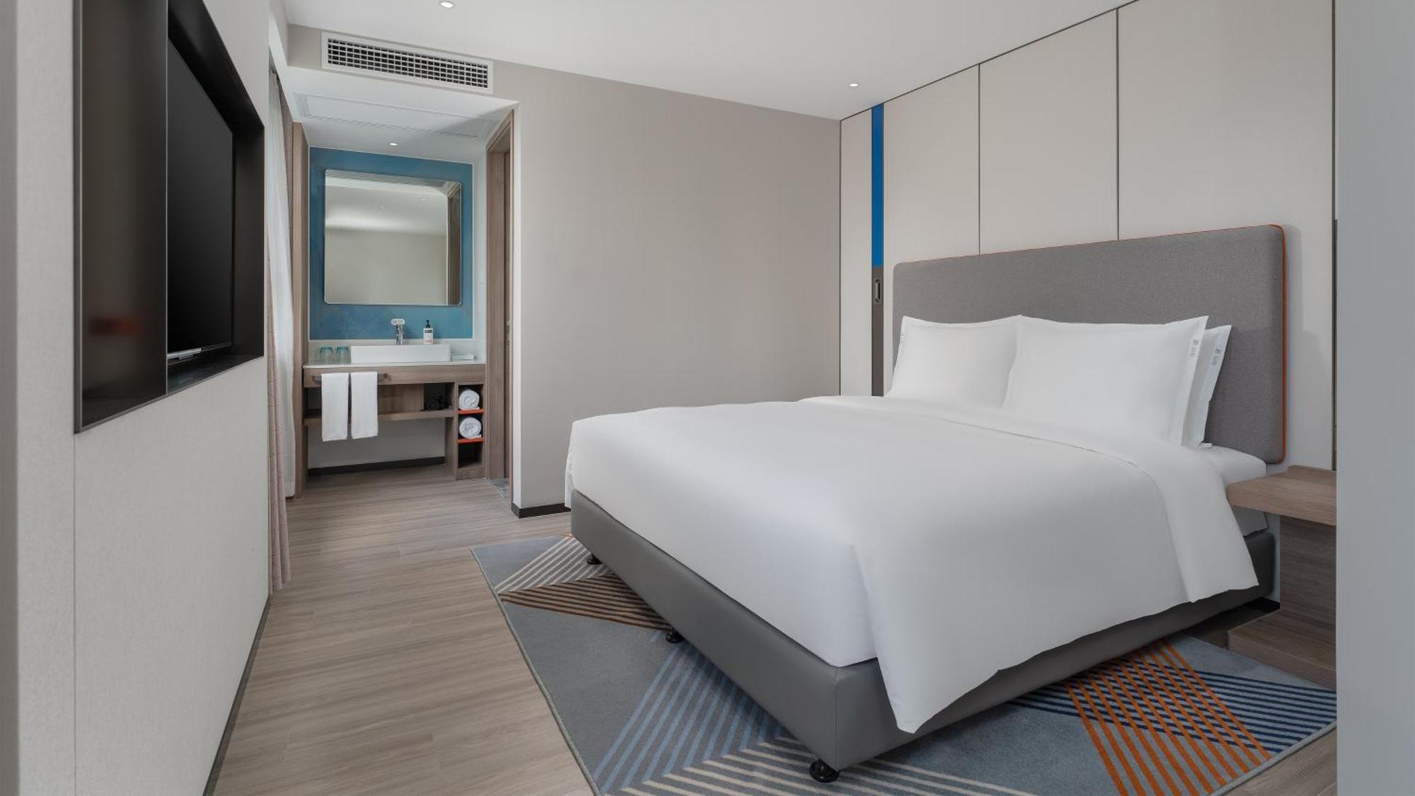 Holiday Inn Express Qingdao Shibei By Ihg Eksteriør billede