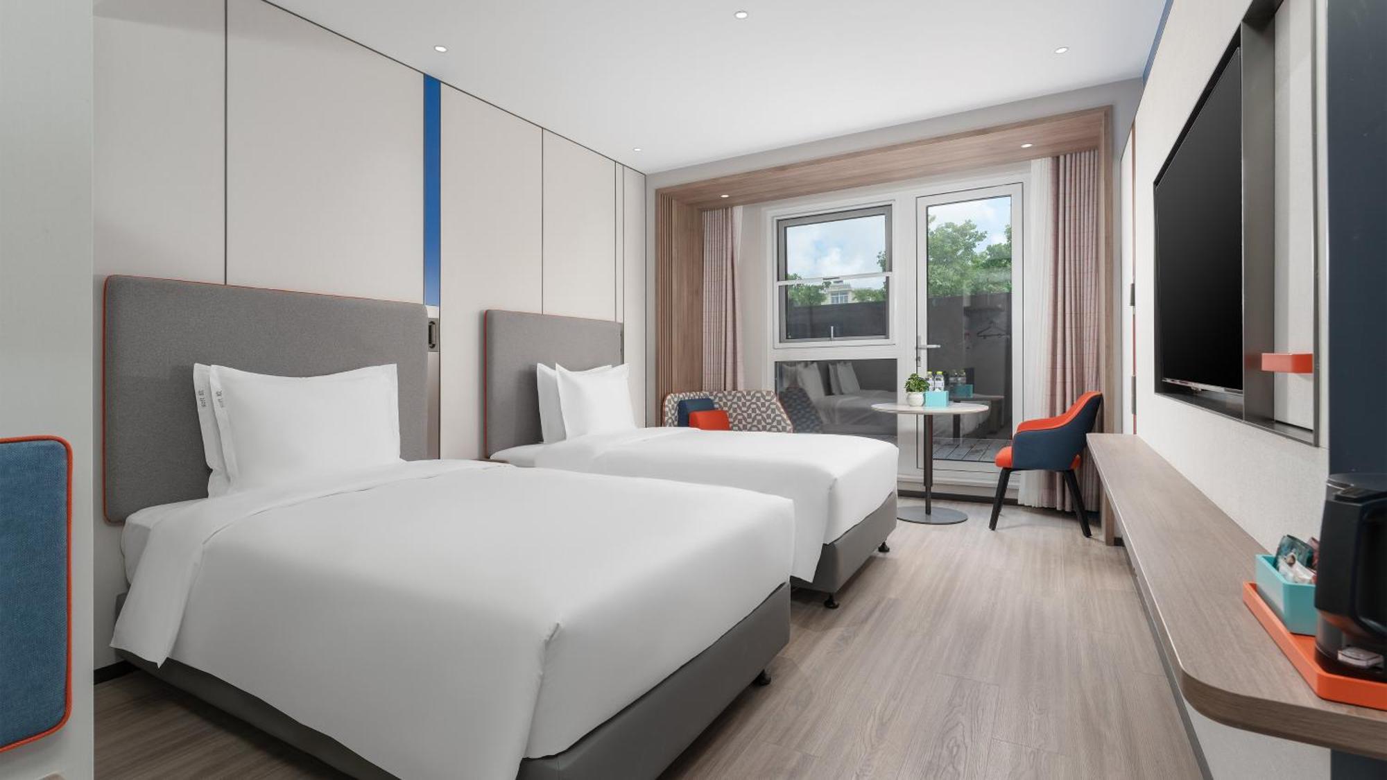 Holiday Inn Express Qingdao Shibei By Ihg Eksteriør billede