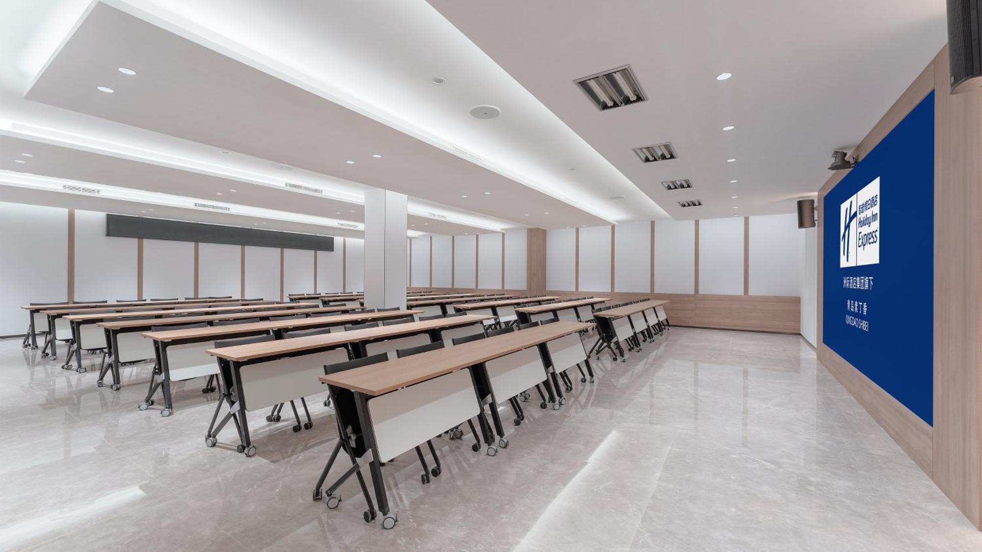 Holiday Inn Express Qingdao Shibei By Ihg Eksteriør billede