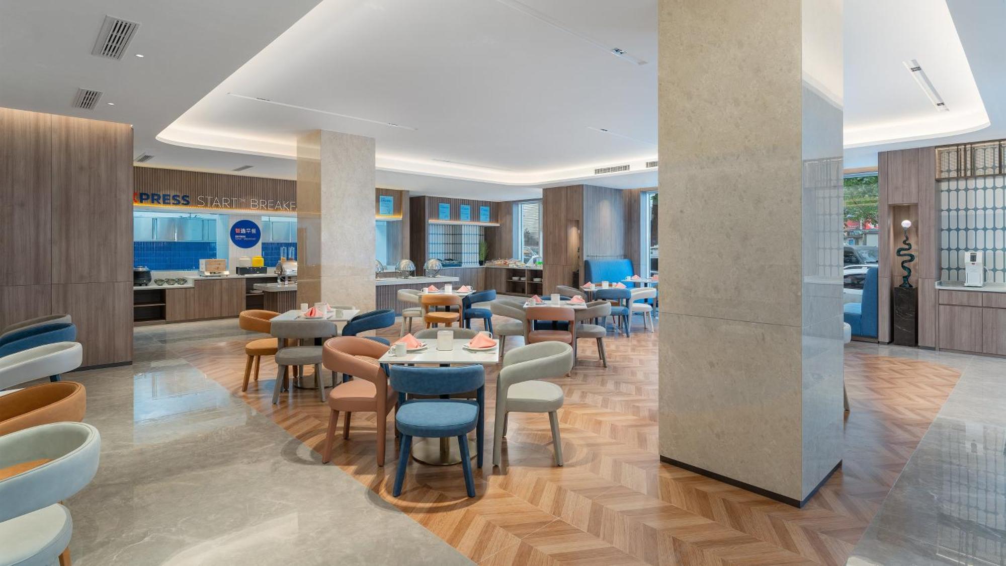 Holiday Inn Express Qingdao Shibei By Ihg Eksteriør billede