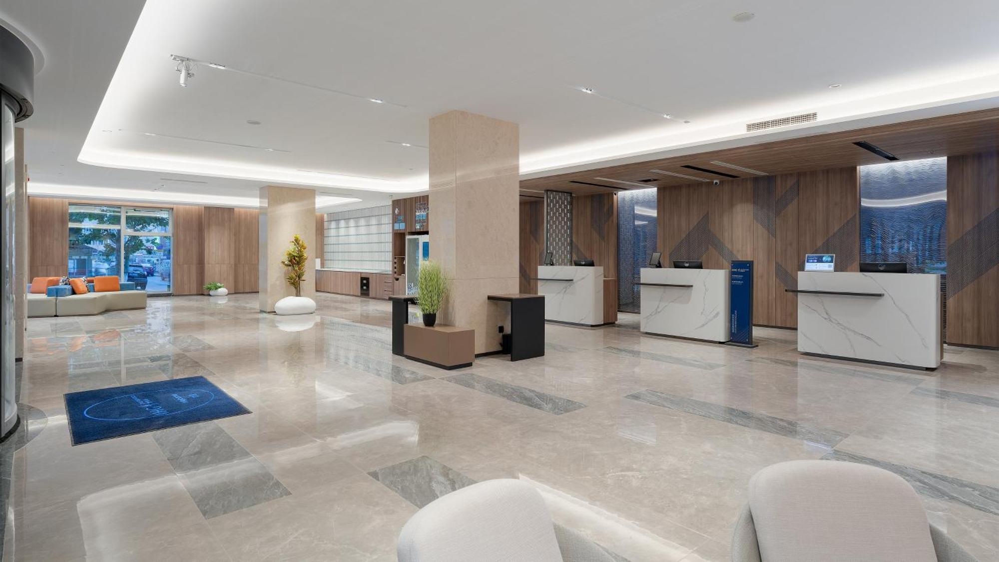Holiday Inn Express Qingdao Shibei By Ihg Eksteriør billede