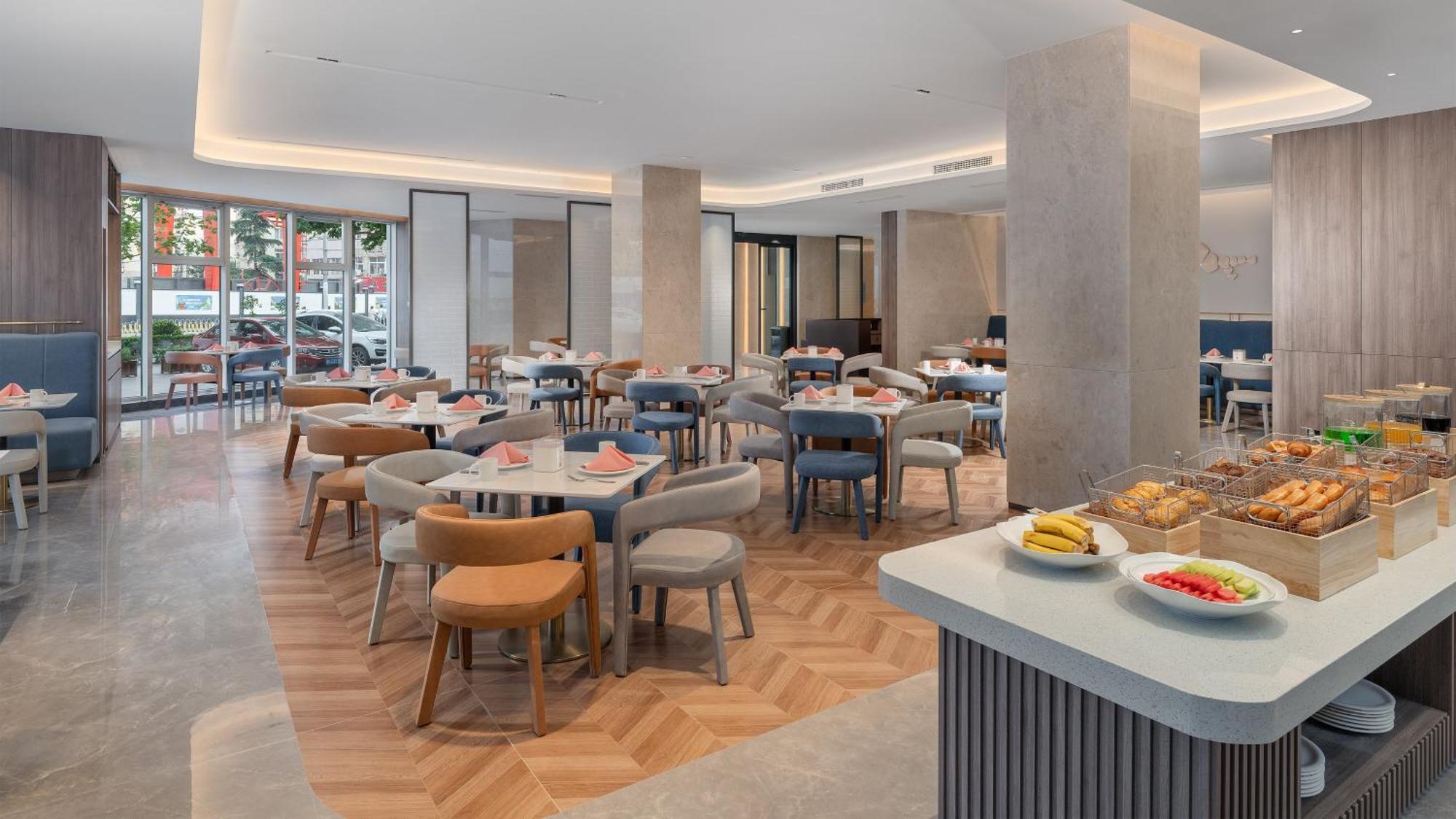 Holiday Inn Express Qingdao Shibei By Ihg Eksteriør billede